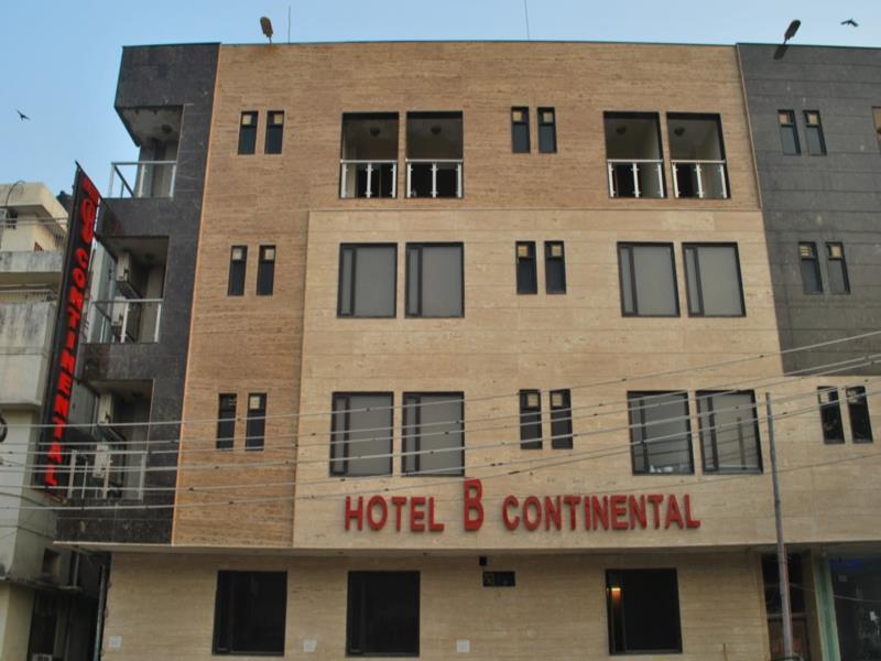Hotel B Continental Delhi  Exterior photo